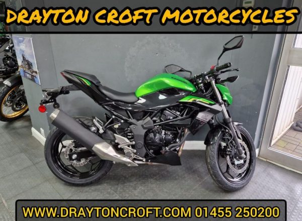 New Kawasaki Z125 CANDY GREEN