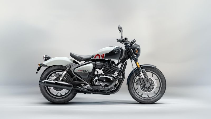 New Royal Enfield Shotgun 650 STENCIL WHITE